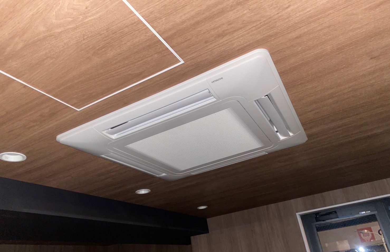 滋賀県東近江市  某マンション 空調機・ダクト新設工事