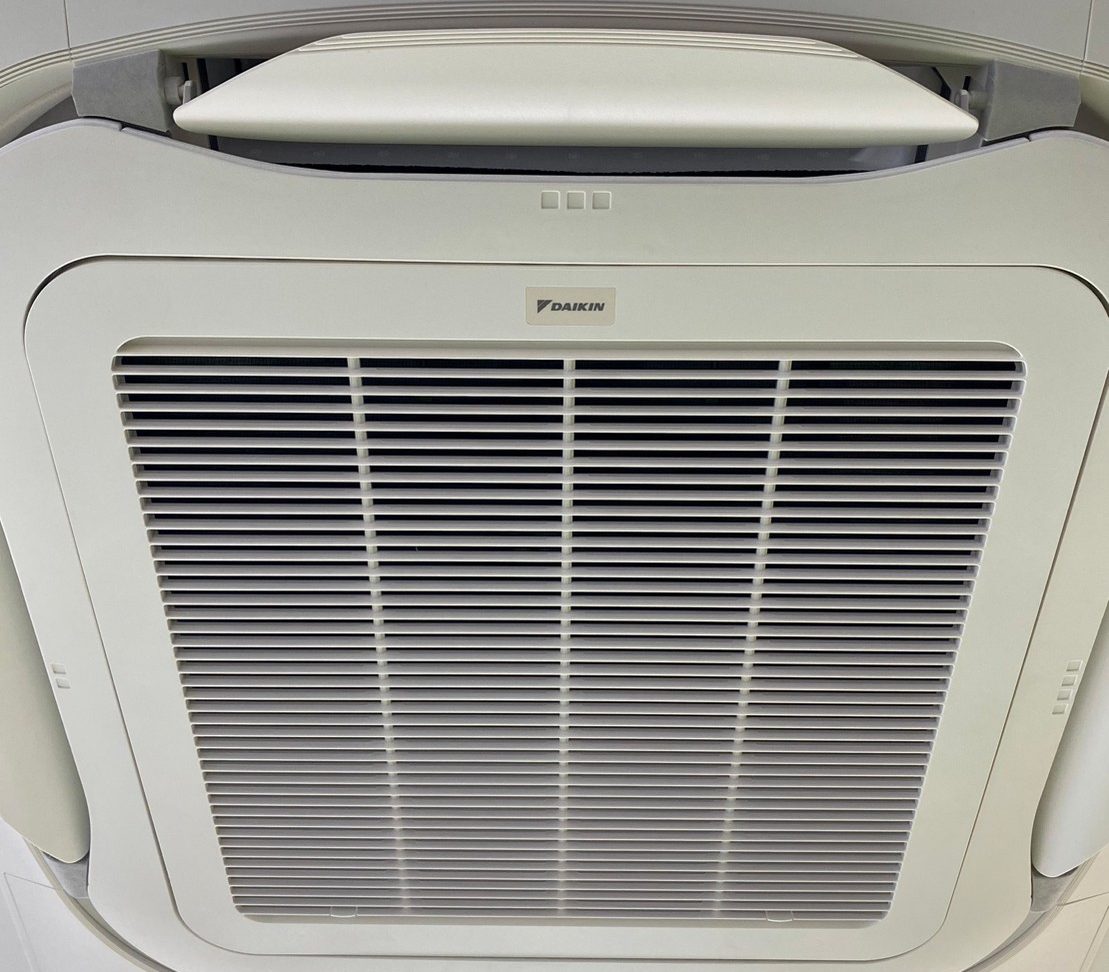 滋賀県愛知郡 (株)サンユー  空調機新設工事